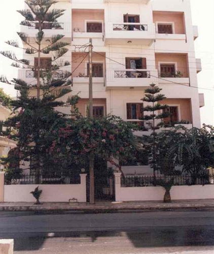 Elena Apartments 'The Family' Ханья Экстерьер фото